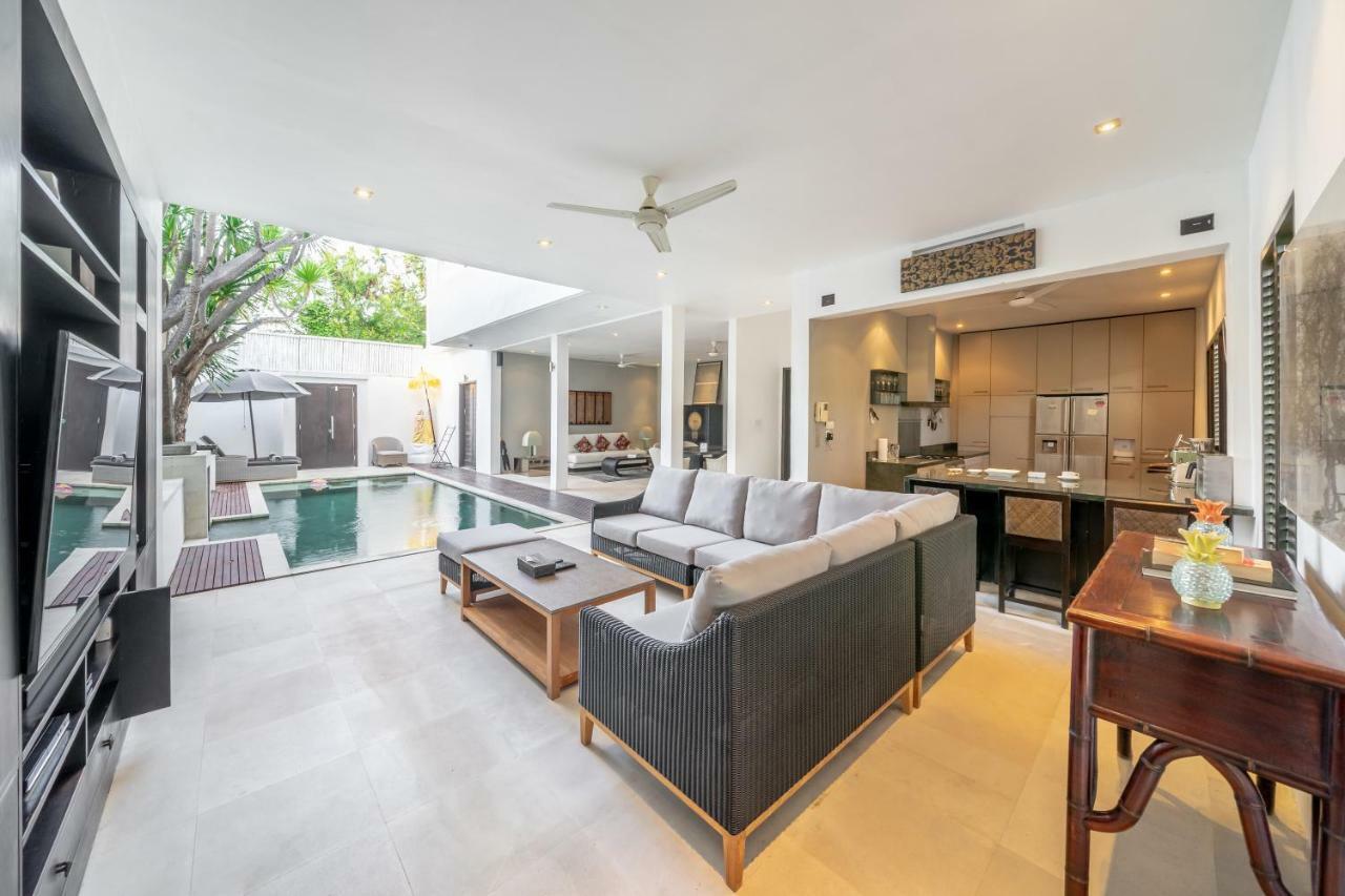The Town House Villa Seminyak Exteriör bild