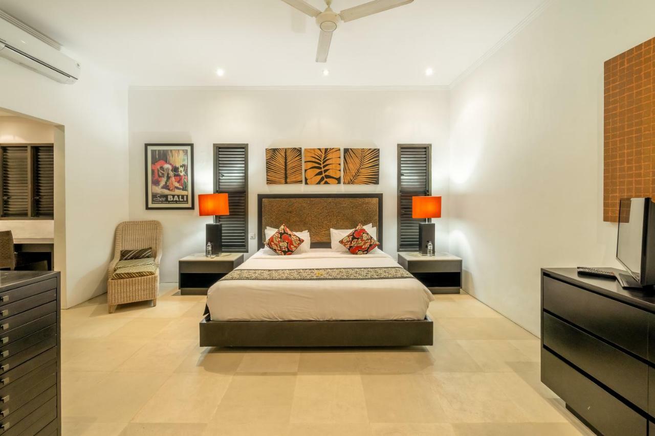 The Town House Villa Seminyak Exteriör bild